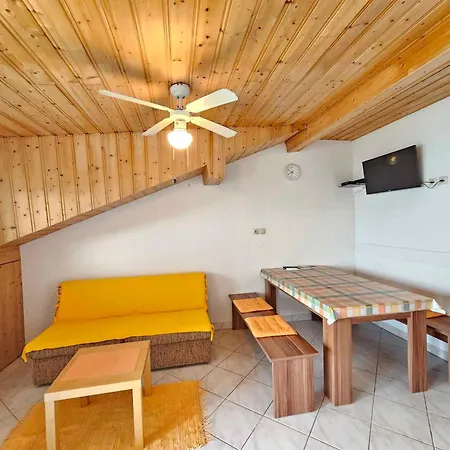 In Novi Vinodolski 54940 * Novi Vinodolski