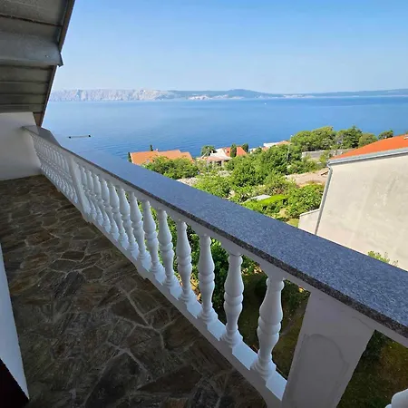 In Novi Vinodolski 54940 Apartment