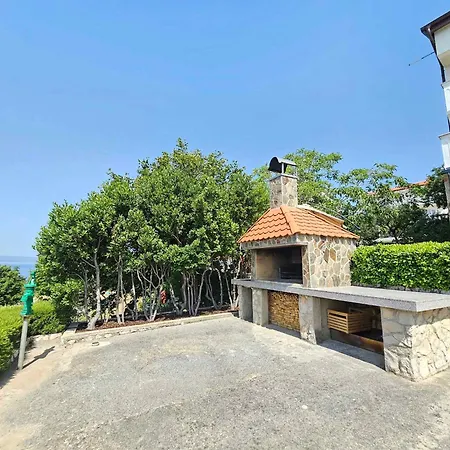 In Novi Vinodolski 54940 Apartment