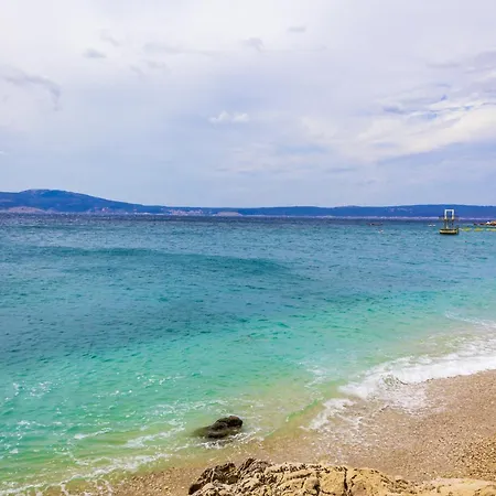 In Novi Vinodolski 54940 * Novi Vinodolski